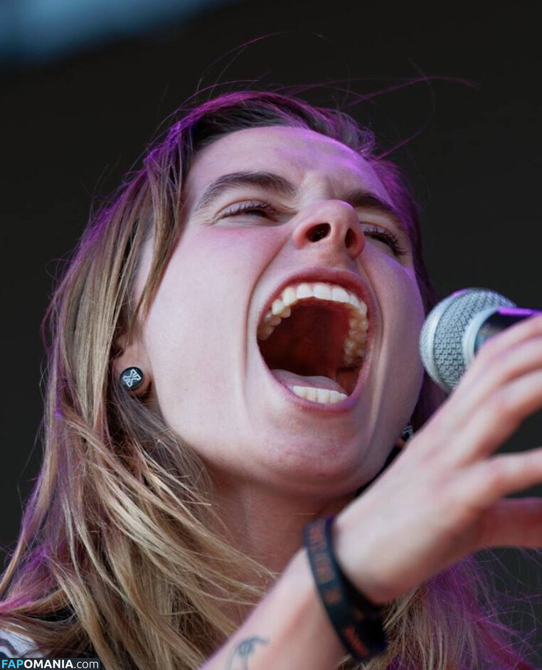 Julien Baker / julienrbaker Обнажённый OnlyFans  Утёкшее фото #6