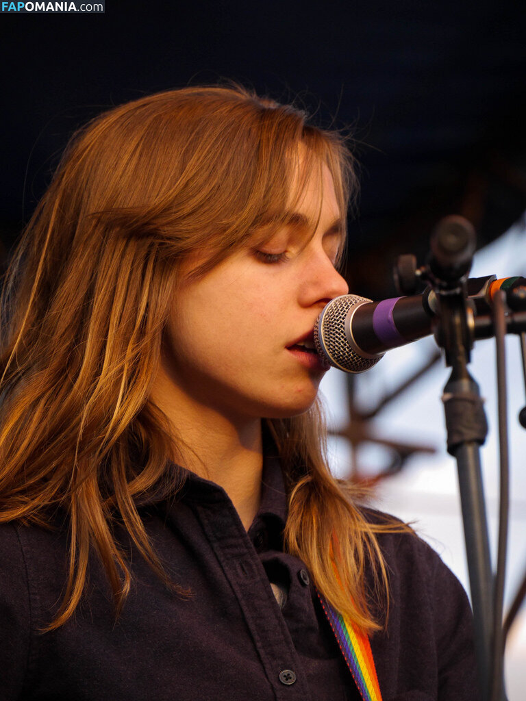 Julien Baker / julienrbaker Обнажённый OnlyFans  Утёкшее фото #13
