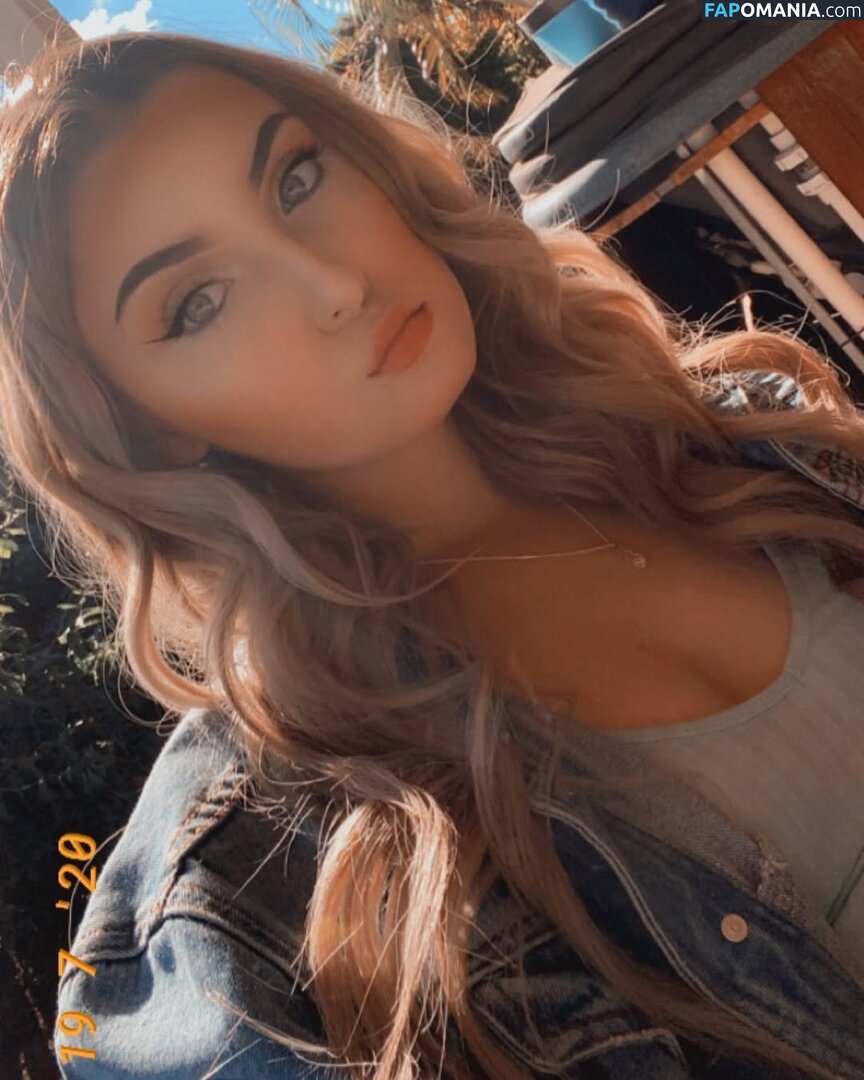 __julsssx / julsxxx Обнажённый OnlyFans  Утёкшее фото #3