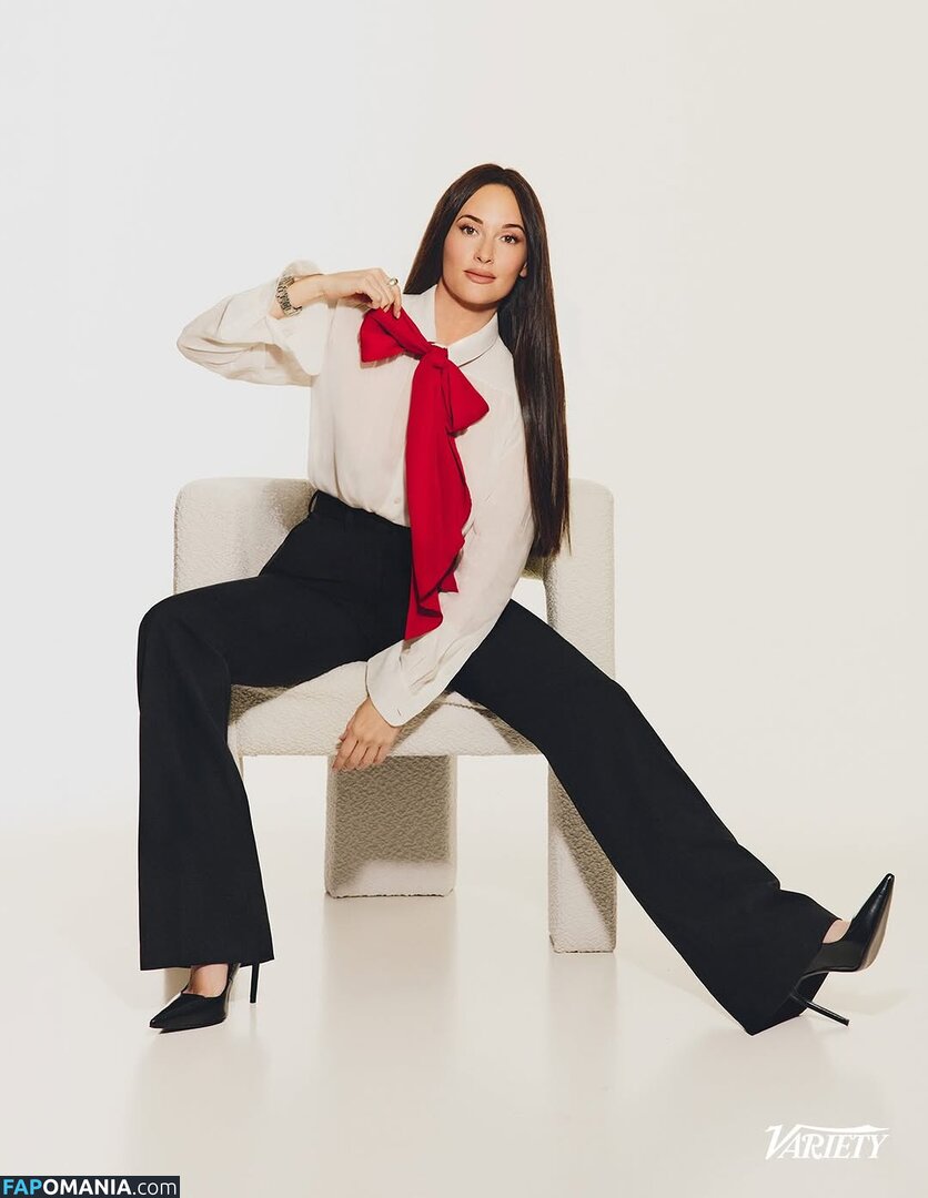 Kacey Musgraves / heavenlyyhazel / spaceykacey Обнажённый OnlyFans  Утёкшее фото #9
