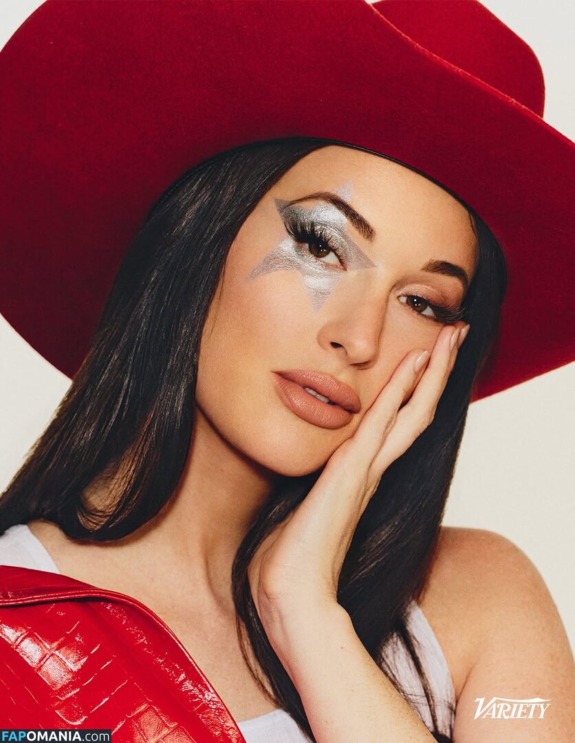 Kacey Musgraves / heavenlyyhazel / spaceykacey Обнажённый OnlyFans  Утёкшее фото #10
