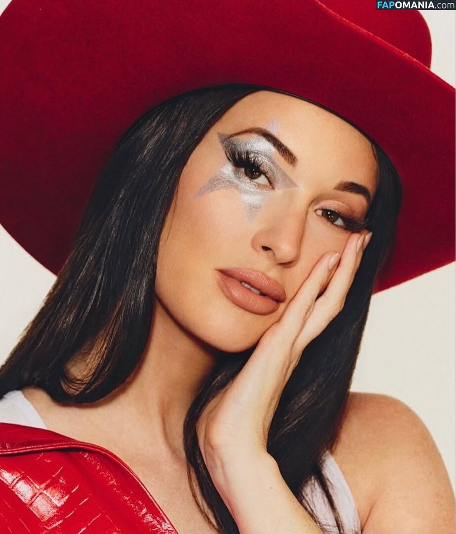 Kacey Musgraves / heavenlyyhazel / spaceykacey Обнажённый OnlyFans  Утёкшее фото #13