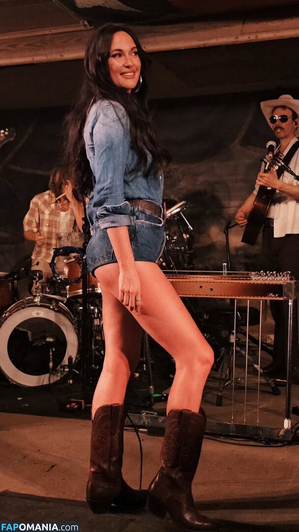 Kacey Musgraves / heavenlyyhazel / spaceykacey Обнажённый OnlyFans  Утёкшее фото #26