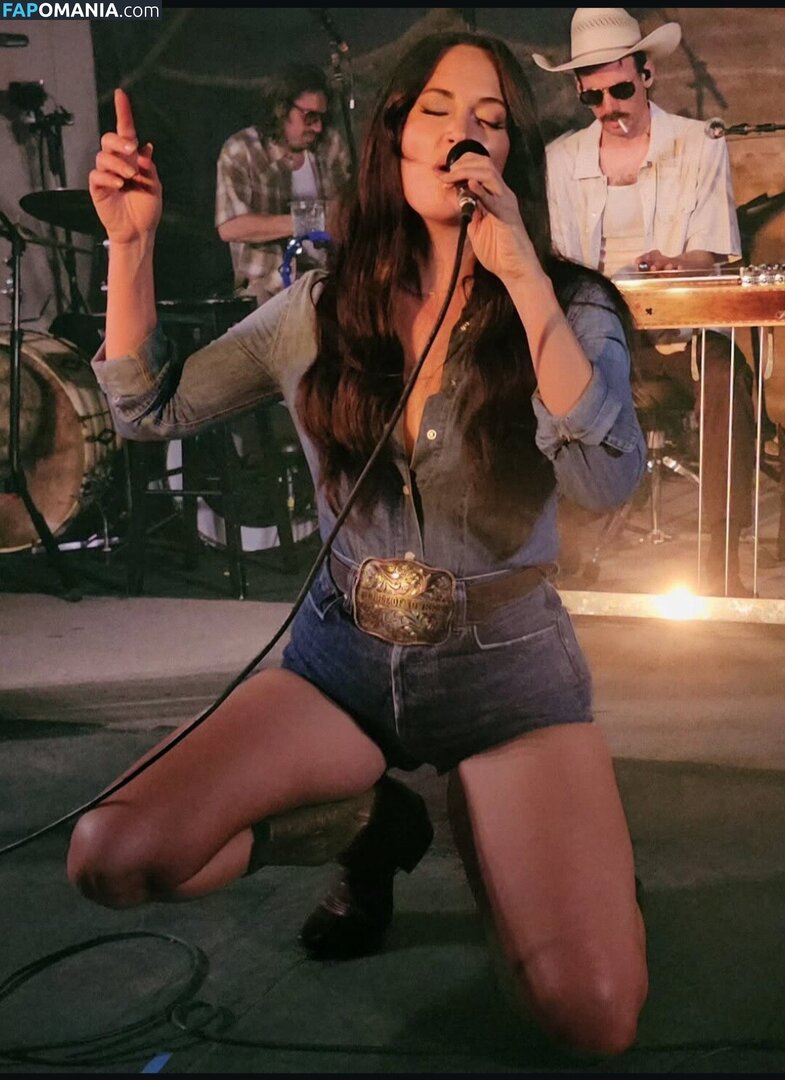 Kacey Musgraves / heavenlyyhazel / spaceykacey Обнажённый OnlyFans  Утёкшее фото #29