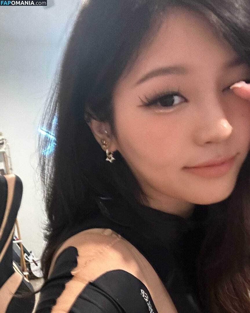 Aikuros / Hyoon / Kang Hee Yoon / floaromaa Обнажённый OnlyFans  Утёкшее фото #1