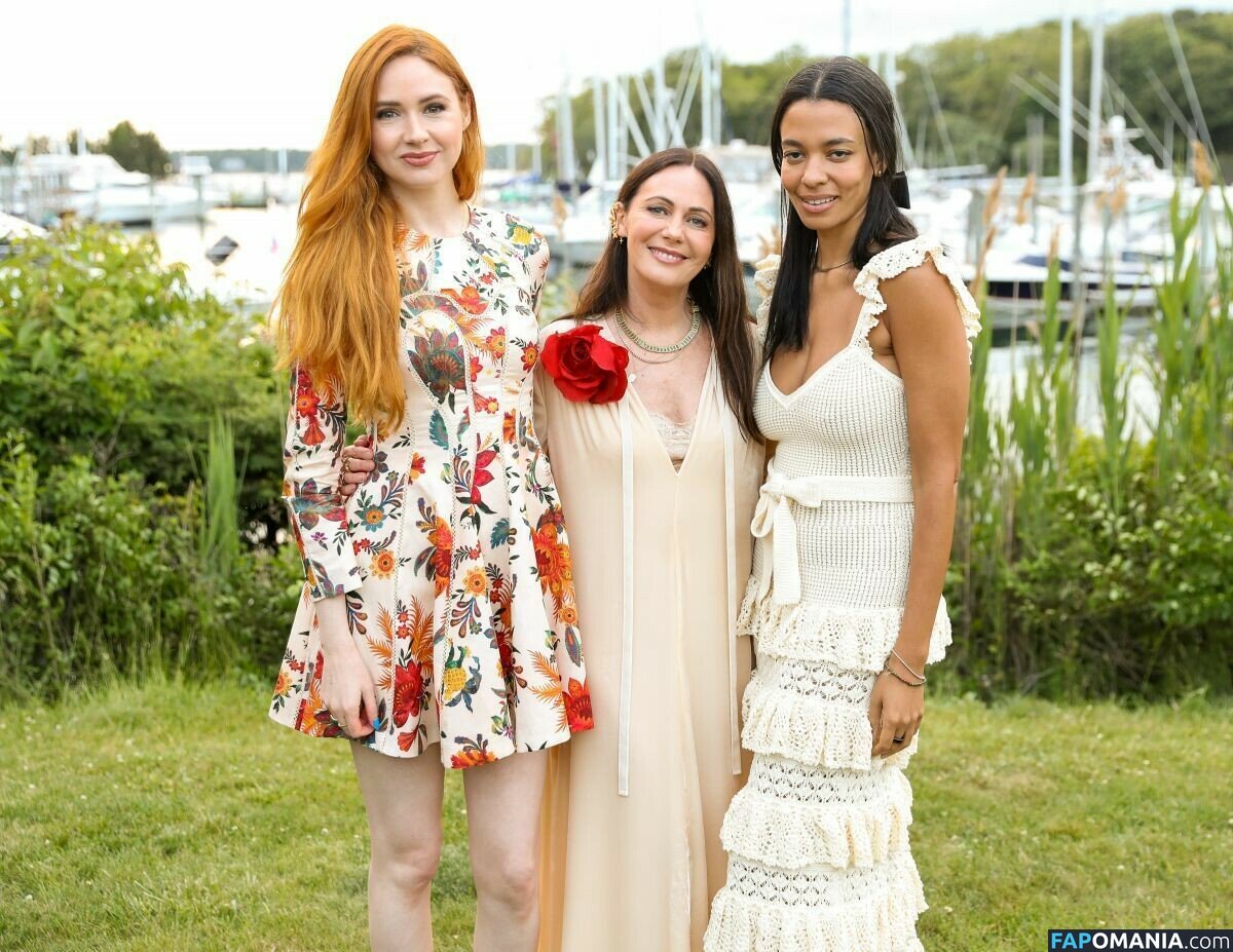 Karen Gillan / karengillan Обнажённый OnlyFans  Утёкшее фото #5