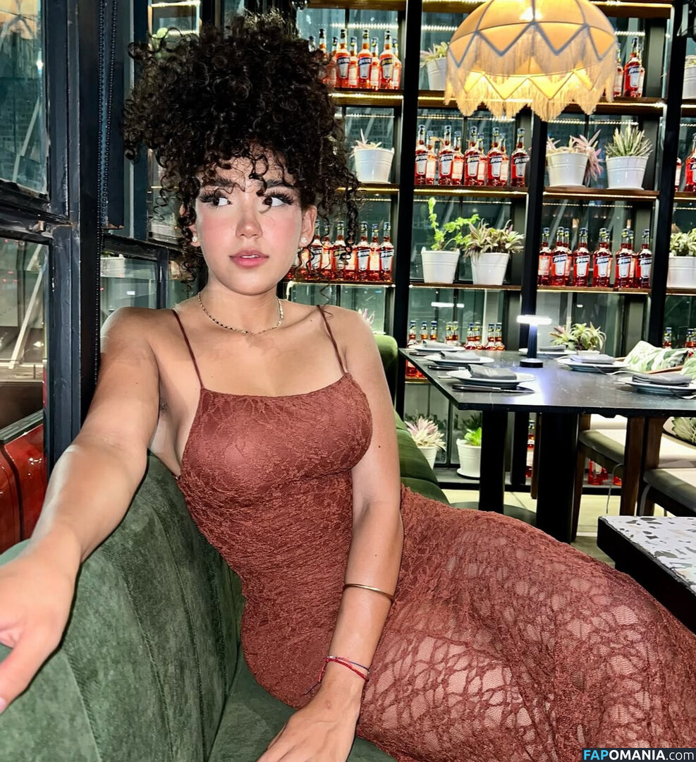 Karla Alessandra / Ksscurl Обнажённый OnlyFans  Утёкшее фото #2