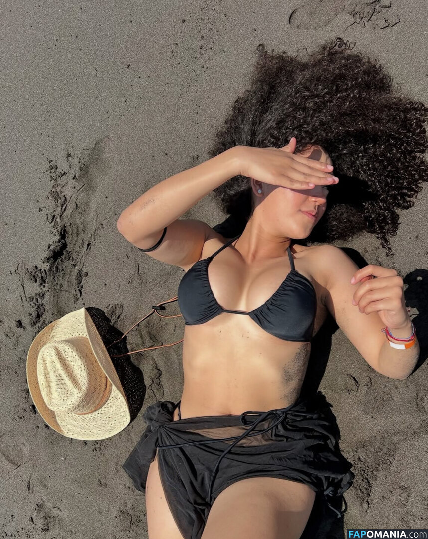 Karla Alessandra / Ksscurl Обнажённый OnlyFans  Утёкшее фото #5