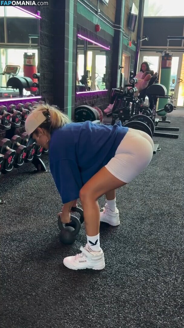 Karol G / karolg / karolgfriend Обнажённый OnlyFans  Утёкшее фото #318