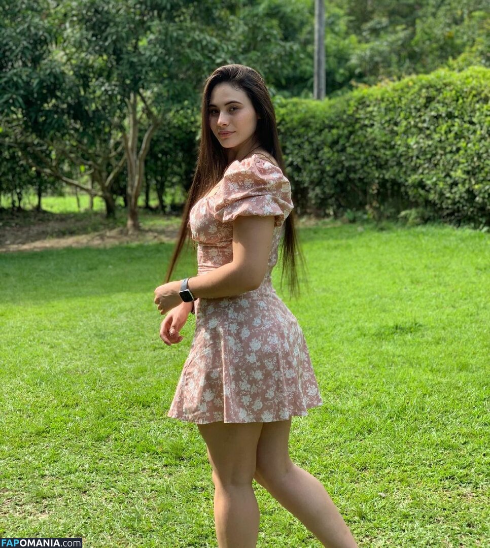 Karoll9 / https: / karoll99_ Обнажённый OnlyFans  Утёкшее фото #1