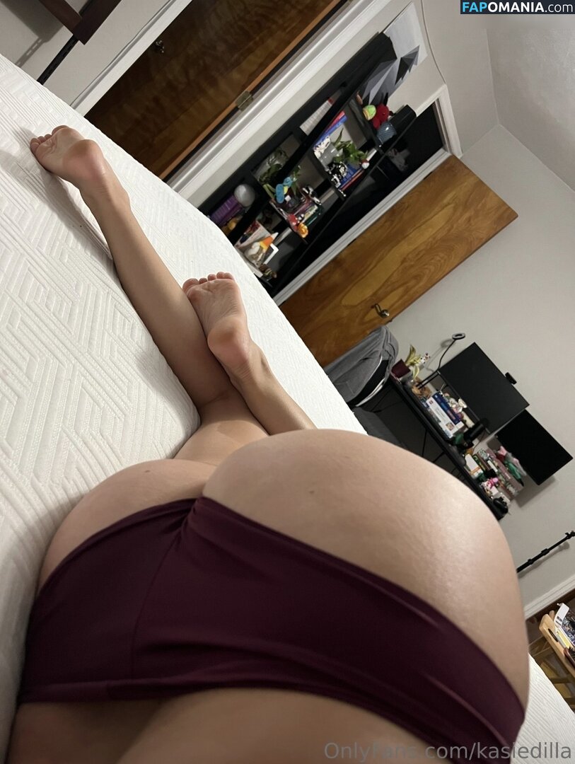  / Casey / Kasiedilla / Kasthedilla / dillahasmorefun / https: / kasiedilla.ttv Обнажённый OnlyFans  Утёкшее фото #521