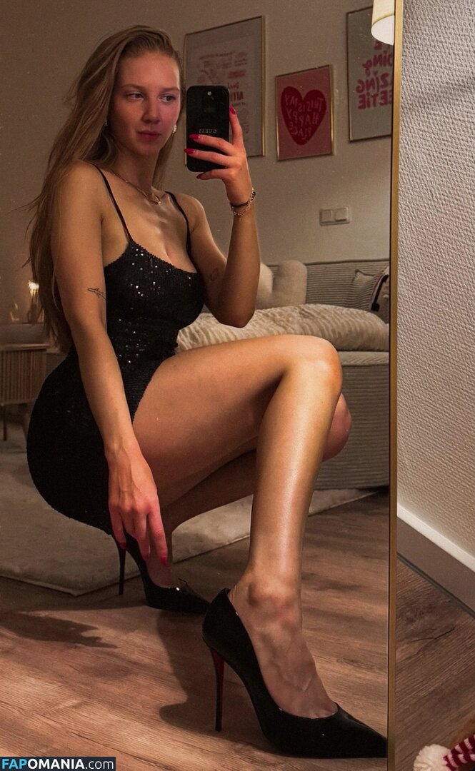 Katha Aomodels / aopremium / kathaaa_ecker Обнажённый OnlyFans  Утёкшее фото #1