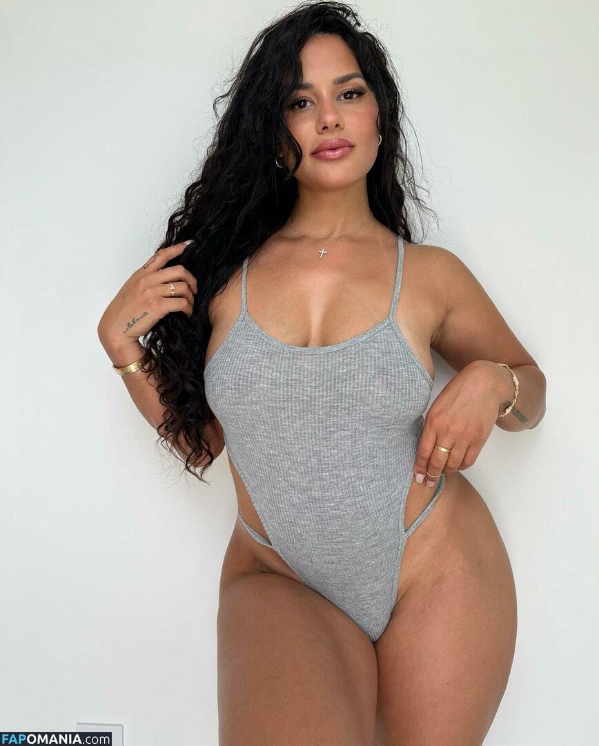 Katya Elise Henry / katyaelisehenry / katyaelisehenrysworld Обнажённый OnlyFans  Утёкшее фото #6