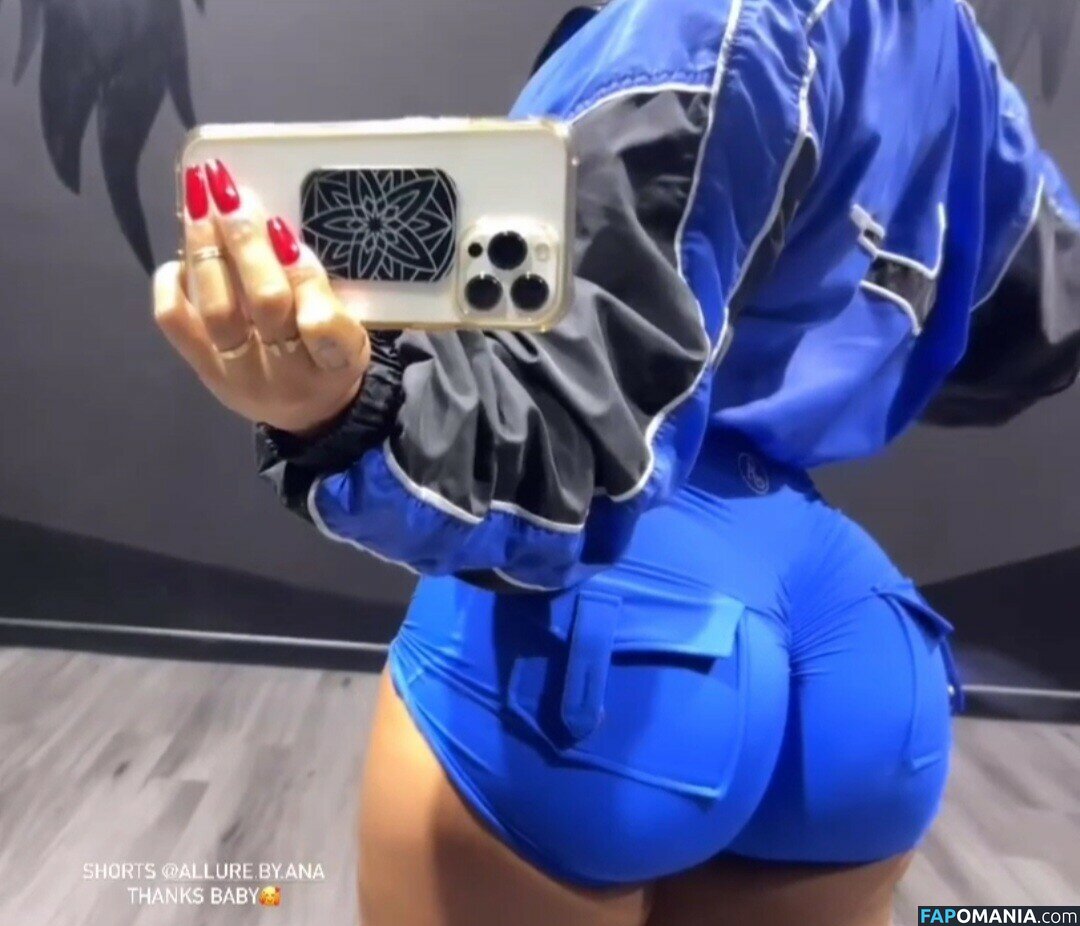 Katya Elise Henry / katyaelisehenry / katyaelisehenrysworld Обнажённый OnlyFans  Утёкшее фото #102