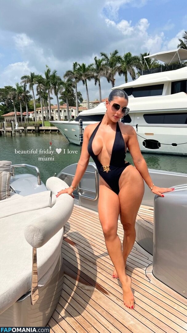 Katya Elise Henry / katyaelisehenry / katyaelisehenrysworld Обнажённый OnlyFans  Утёкшее фото #1077