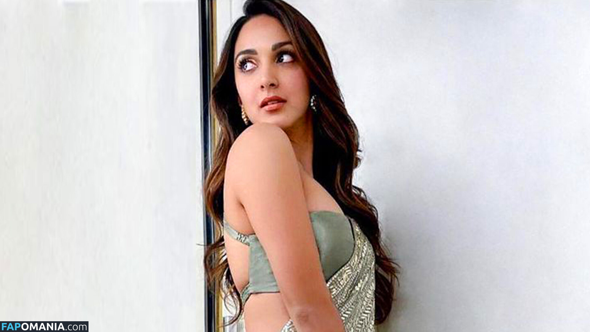 Kiara Advani / kiaraaliaadvani Обнажённый OnlyFans  Утёкшее фото #3