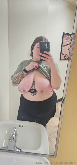 kiiinkygoddess