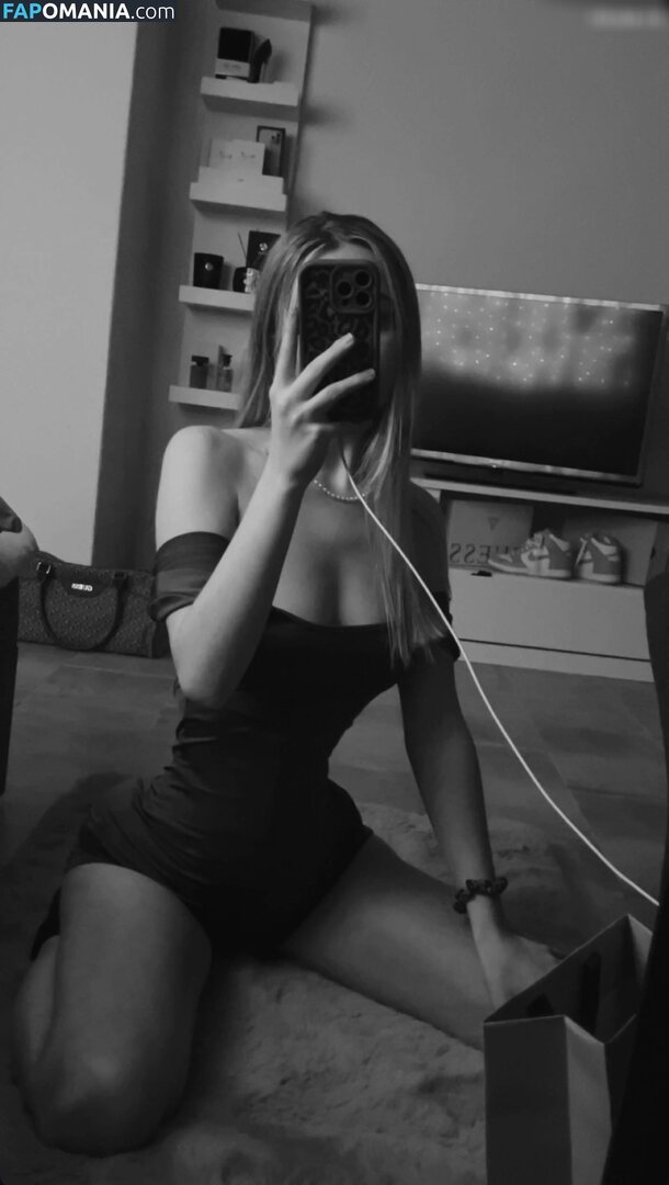 Kim Jule / kim___jule / kim__jule / kimjule / kims__secret Обнажённый OnlyFans  Утёкшее фото #37