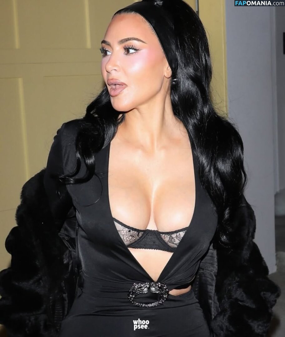 Kim Kardashian / kimkadarshian / kimkardashian Обнажённый OnlyFans  Утёкшее фото #62