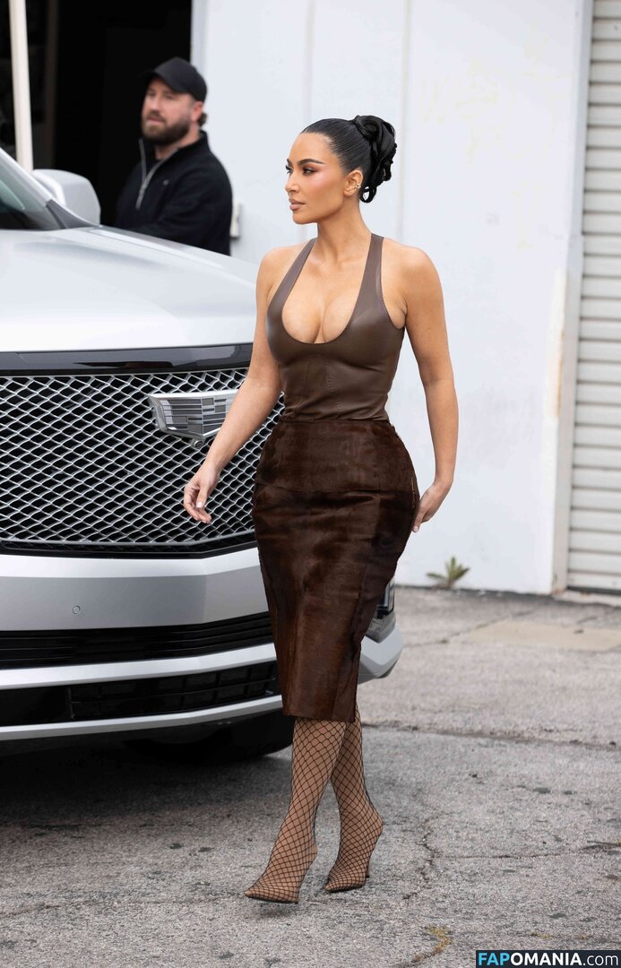 Kim Kardashian / kimkadarshian / kimkardashian Обнажённый OnlyFans  Утёкшее фото #147