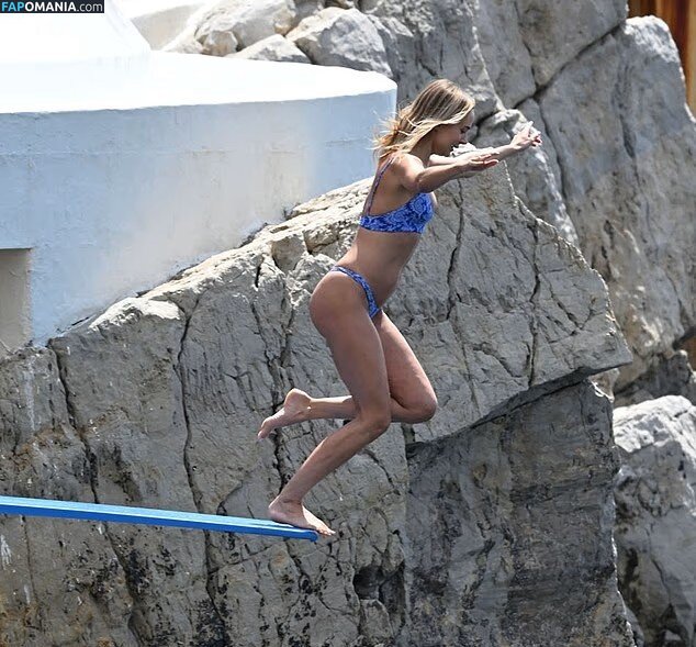 Kimberley Garner / https: / kimberleygarner / kimberleylondon / officialkimberleygarner Обнажённый OnlyFans  Утёкшее фото #971