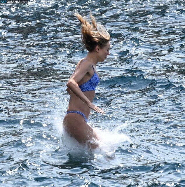 Kimberley Garner / https: / kimberleygarner / kimberleylondon / officialkimberleygarner Обнажённый OnlyFans  Утёкшее фото #978