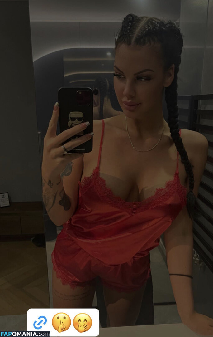 Chloe / Krattinger Kitti / Krtt_ngr / krttngr Обнажённый OnlyFans  Утёкшее фото #1