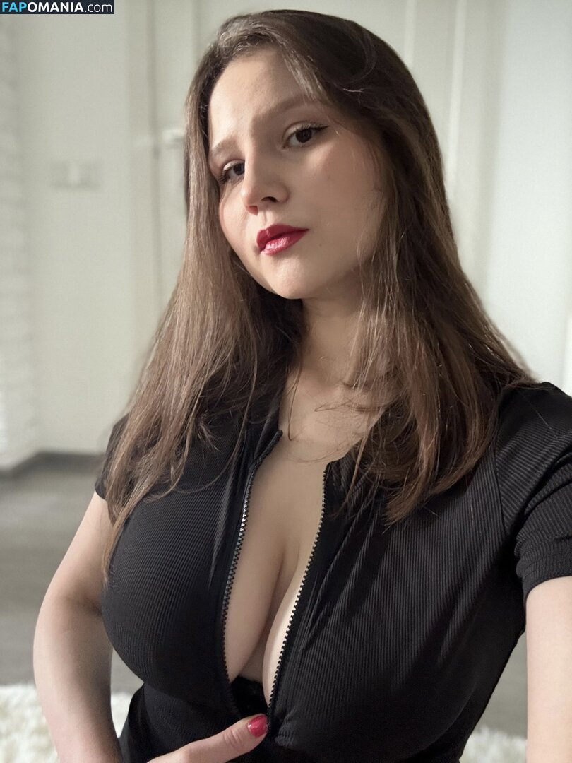 krispeachi3 / krispeech Обнажённый OnlyFans  Утёкшее фото #1