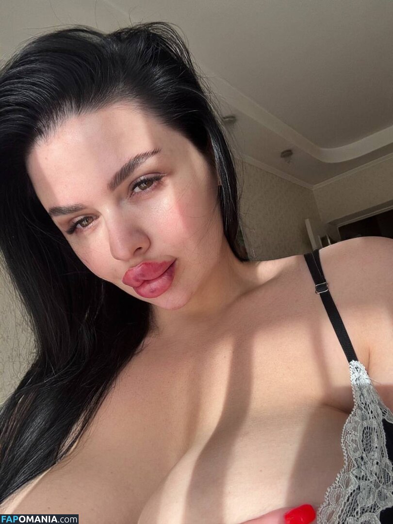 https: / kristina_doru Обнажённый OnlyFans  Утёкшее фото #10