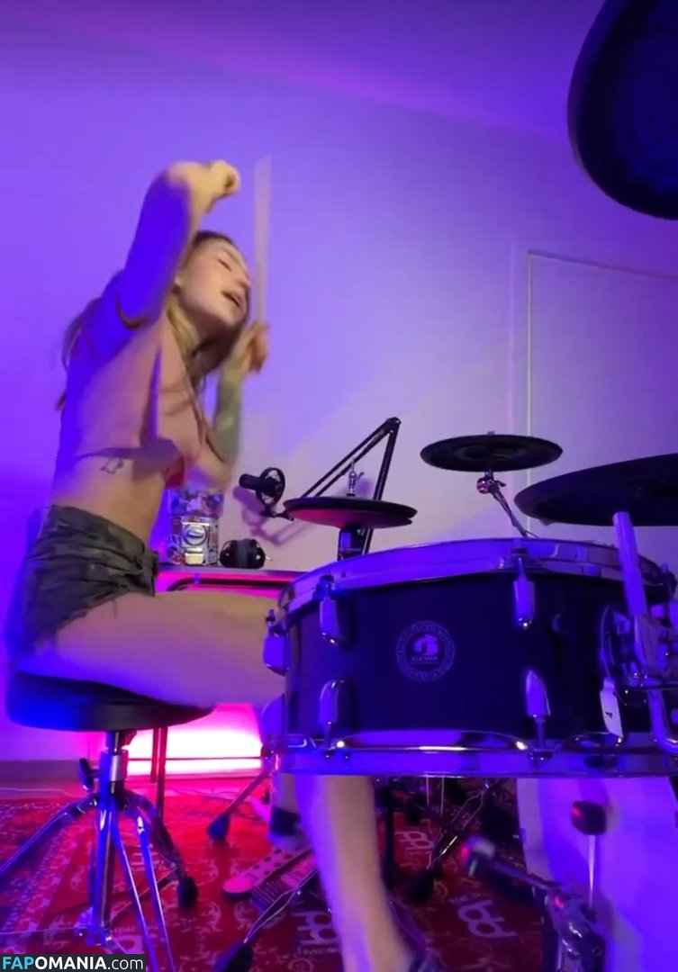 Kriss Drummer / Kristina Rybalchenko / kriss_drummer / user Обнажённый OnlyFans  Утёкшее фото #12