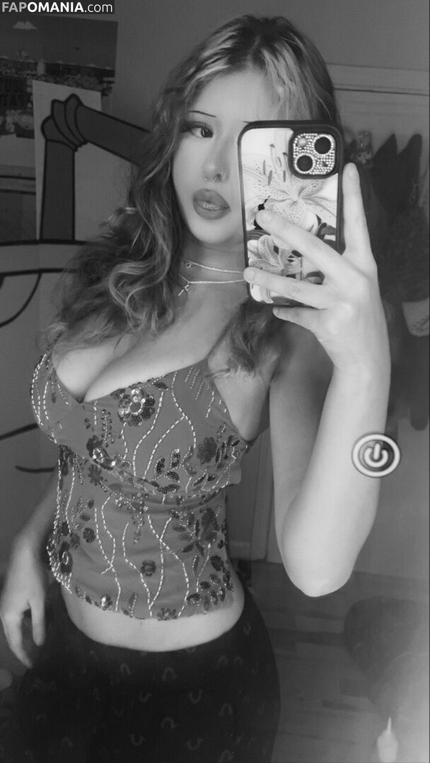 kttygrrlz / lvrrzu / mastershakelvrz Обнажённый OnlyFans  Утёкшее фото #1