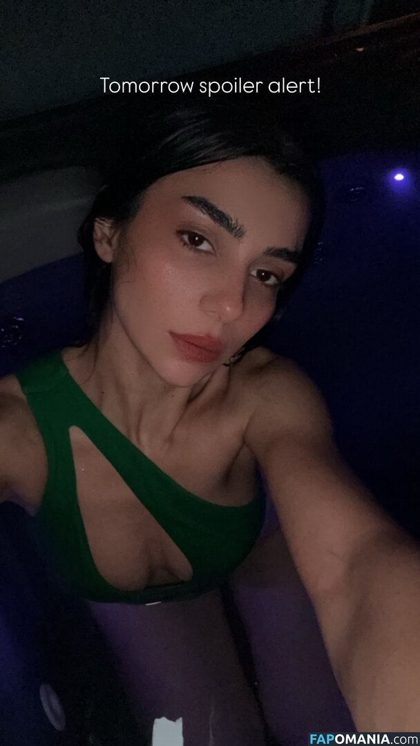 Kübra Miranda Çamlıbel / mirandaorlayn Обнажённый OnlyFans  Утёкшее фото #4