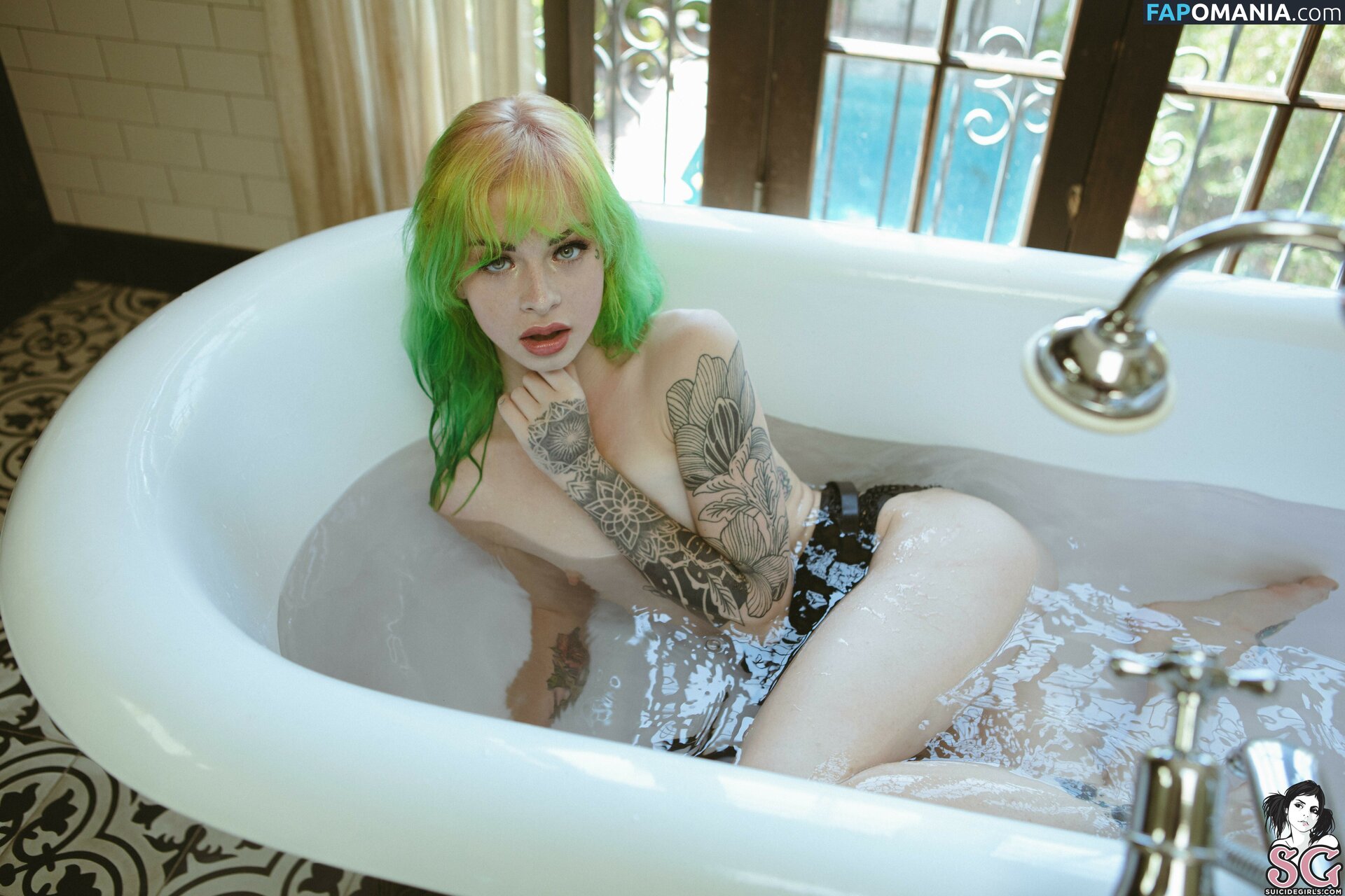 Kuroha / Kurohasuicide / kurohabh Обнажённый OnlyFans  Утёкшее фото #3