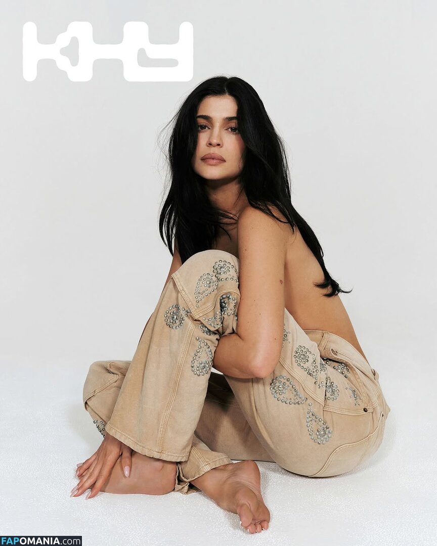 Kylie Jenner / kyliejenner / kyliejenner.2 Обнажённый OnlyFans  Утёкшее фото #57