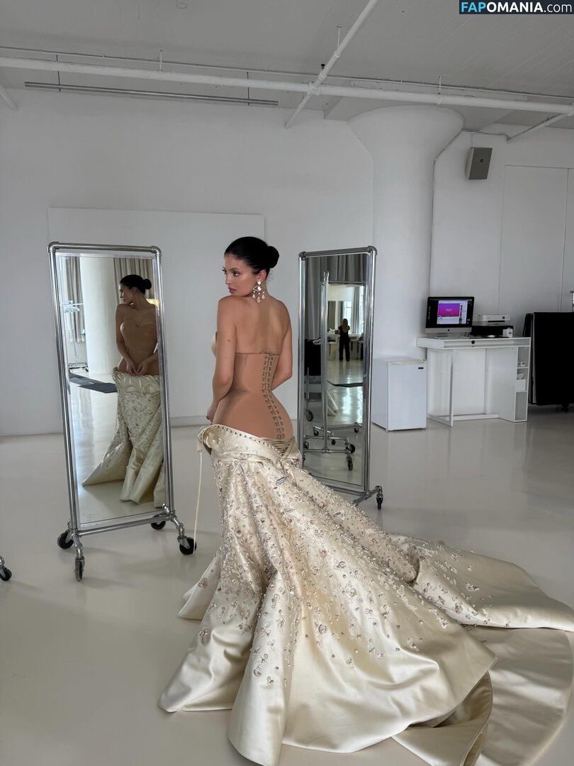 Kylie Jenner / https: / kyliejenner / kyliejenner.2 Обнажённый OnlyFans  Утёкшее фото #82
