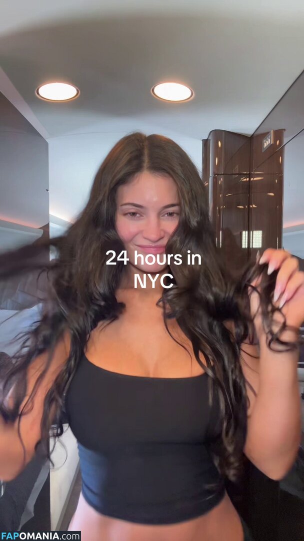 Kylie Jenner / https: / kyliejenner / kyliejenner.2 Обнажённый OnlyFans  Утёкшее фото #89