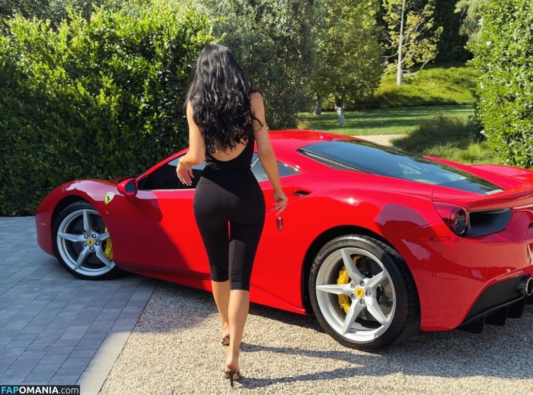 Kylie Jenner / https: / kyliejenner / kyliejenner.2 Обнажённый OnlyFans  Утёкшее фото #140
