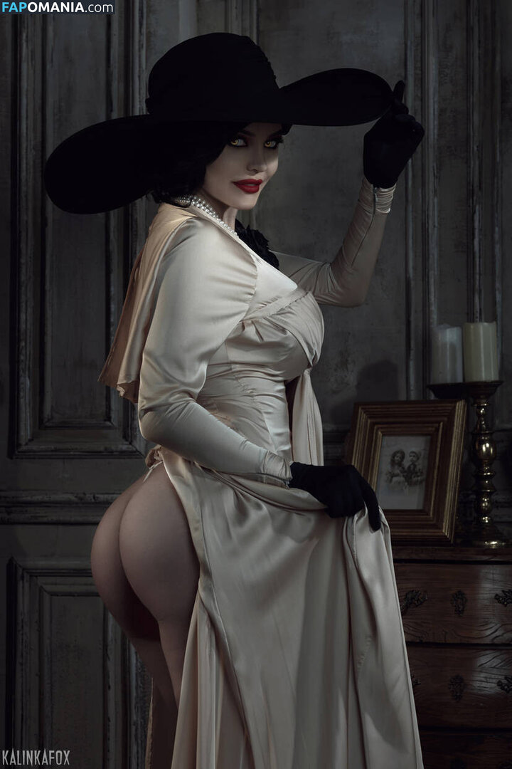 Alcina Dimitrescu and Bela Dimitrescu / Cassandra Dimitrescu / Daniela Dimitrescu / Lady Dimitrescu / ladydumitrescu Обнажённый OnlyFans  Утёкшее фото #6