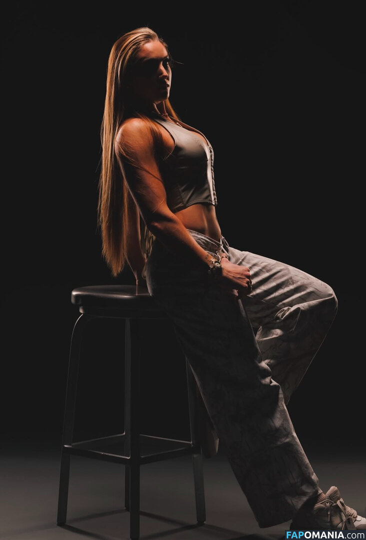 Lainey Reid / https: / lainey_wwe Обнажённый OnlyFans  Утёкшее фото #4