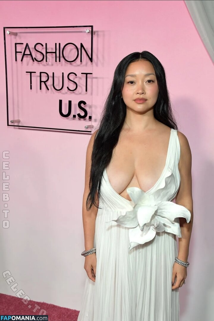Lana Condor / https: / lanacondor Обнажённый OnlyFans  Утёкшее фото #2