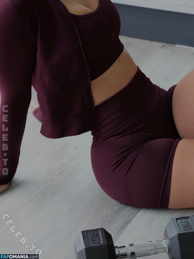 lara.gbdt Обнажённый OnlyFans  Утёкшее фото #2