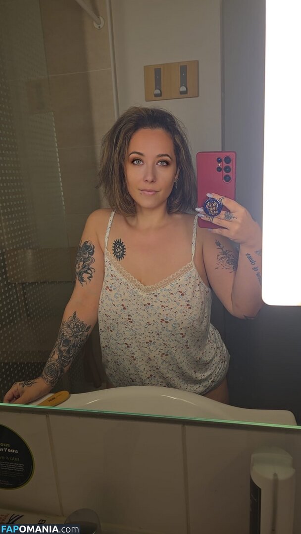 lariarussell / ryanfirst1 Обнажённый OnlyFans  Утёкшее фото #13