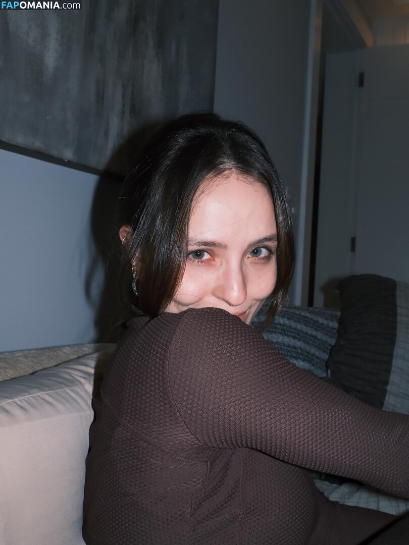 Larissa Manoela / https: / larimanoela / larissamanoela Обнажённый OnlyFans  Утёкшее фото #697