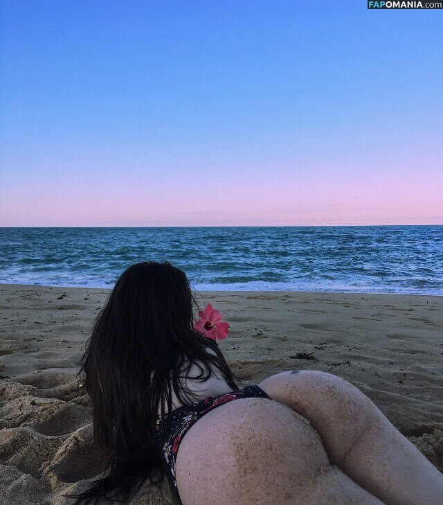 Larissa Peyerle / https: / larissapeyerle Обнажённый OnlyFans  Утёкшее фото #3