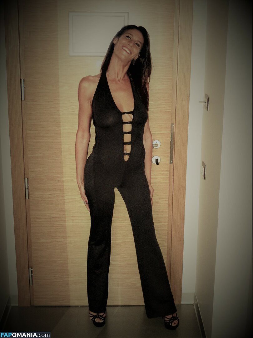 lasilvia.76 / lasilvia_76 Обнажённый OnlyFans  Утёкшее фото #59