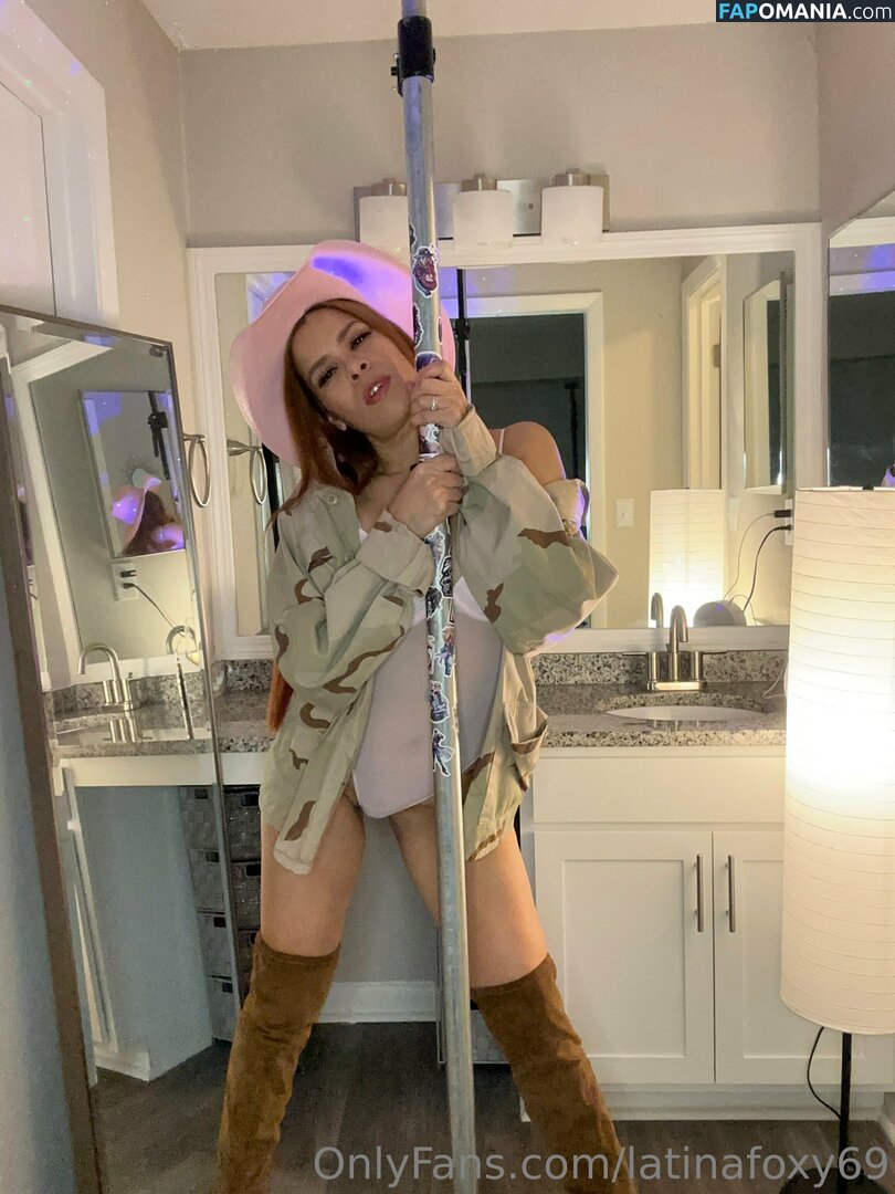 fnaffoxy69 / latinafoxy69 Обнажённый OnlyFans  Утёкшее фото #11