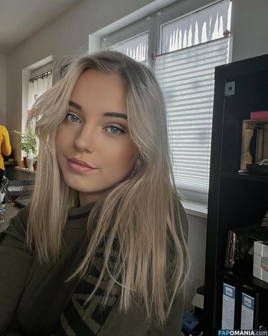 Laura / https: / laurabeverlin / llaurenha / lolilau Обнажённый OnlyFans  Утёкшее фото #62