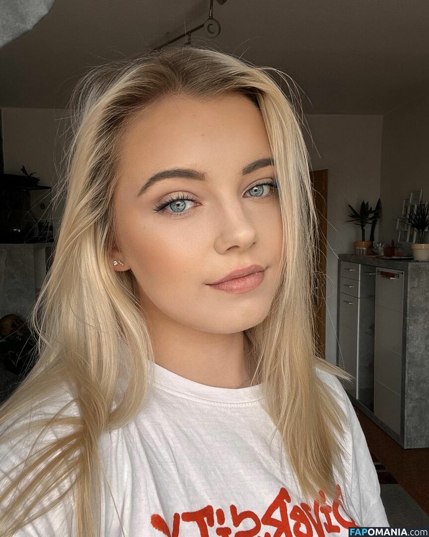 Laura / https: / laurabeverlin / llaurenha / lolilau Обнажённый OnlyFans  Утёкшее фото #83