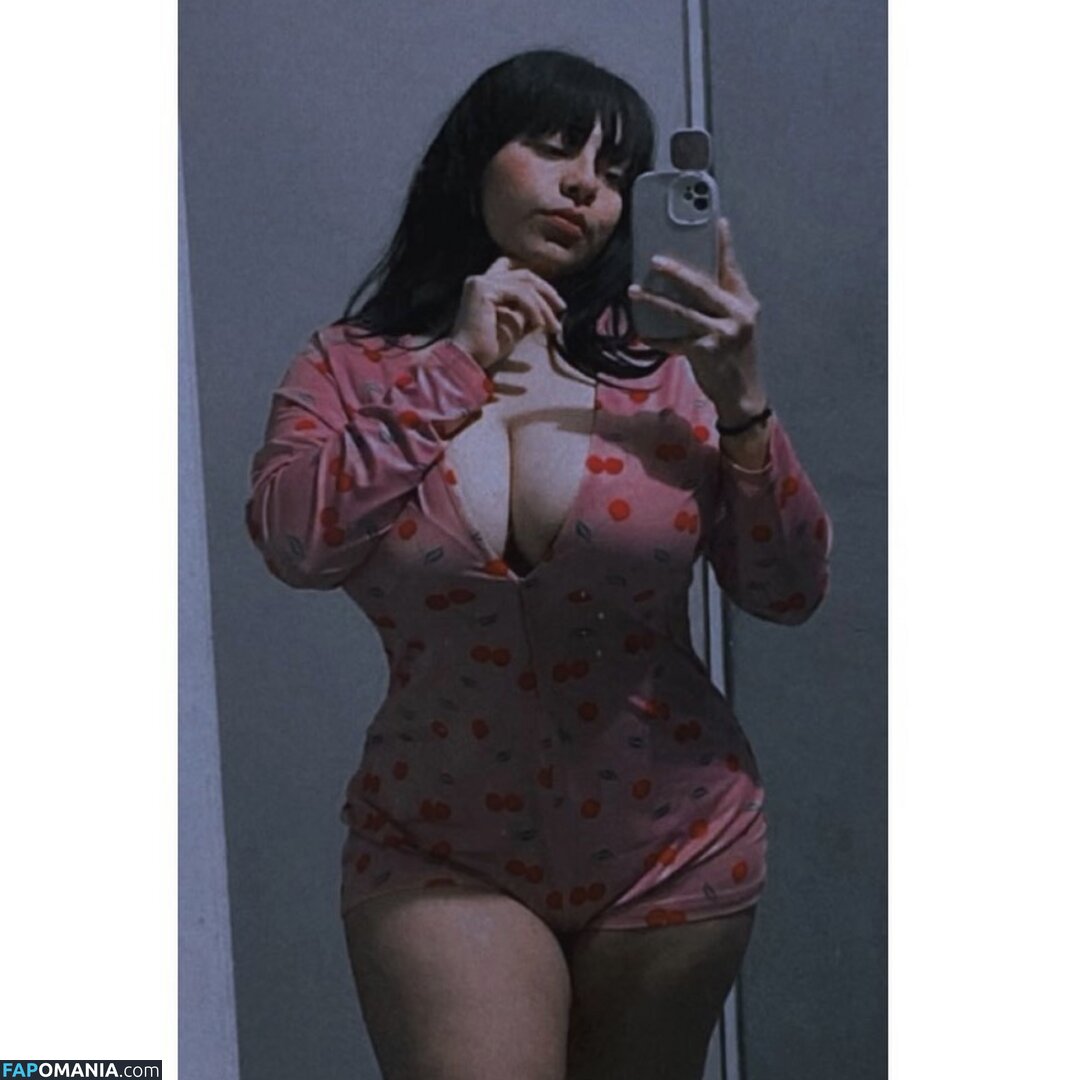 Lauralrg08 / lauraroman_01 Обнажённый OnlyFans  Утёкшее фото #1