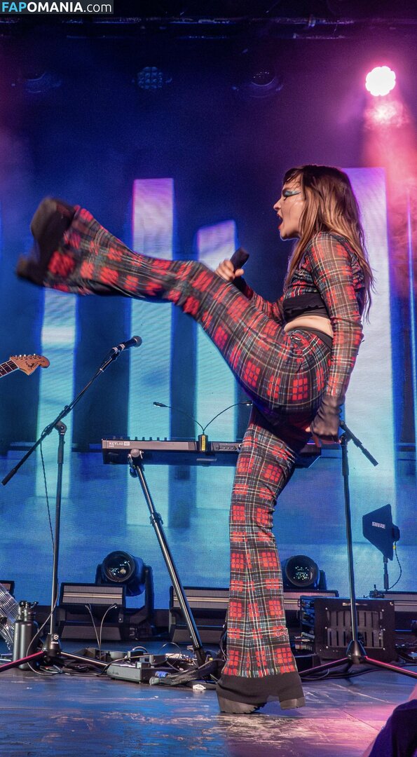Lauren Mayberry / laurenevemayberry Обнажённый OnlyFans  Утёкшее фото #29